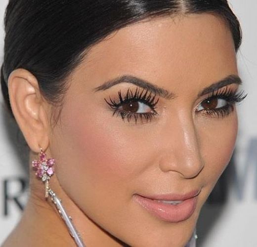 Kim-Kardashian s predĺženými 3D mihalnicami